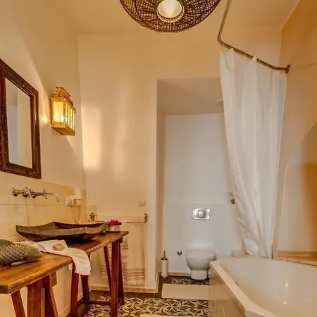 Ipekyol Avec Piscine Privee ヴィラ