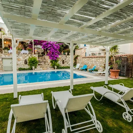 Ipekyol Avec Piscine Privee Vila Çeşme