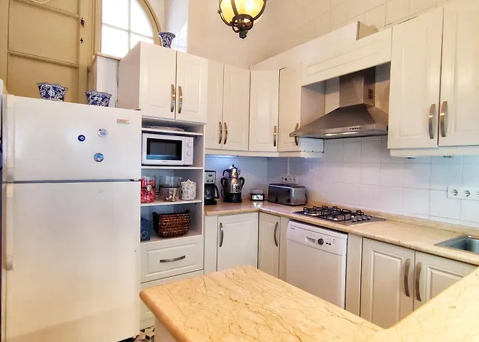 Ipekyol Avec Piscine Privée *