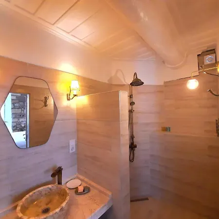 Ipekyol Avec Piscine Privee