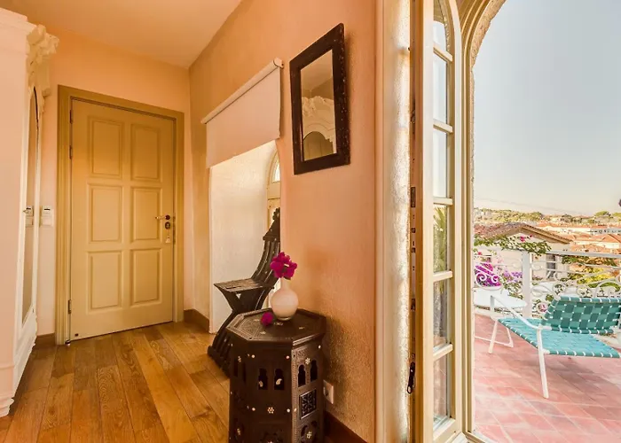 Ipekyol Avec Piscine Privee Кешме